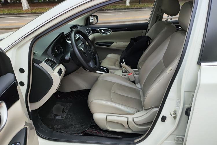 Used Nissan Sylphy 2018 1.6XV CVT Deluxe Edition Left Front Seat