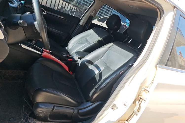 Used Nissan Sylphy 2018 1.6XV CVT Deluxe Edition Left Front Seat