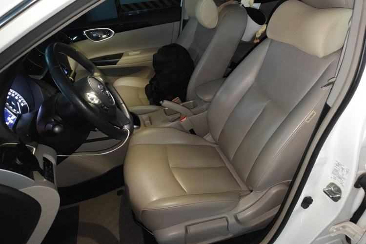 Used Nissan Sylphy 2018 1.6XV CVT Deluxe Edition Left Front Seat