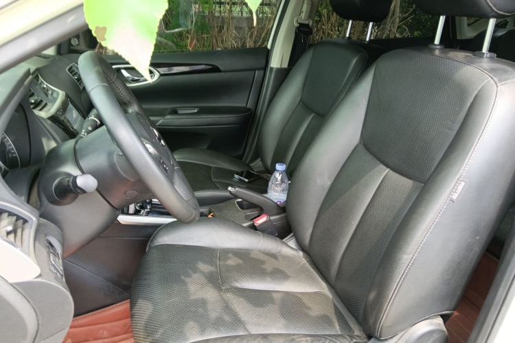 Used Nissan Sylphy 2018 1.6XV CVT Deluxe Edition Left Front Seat