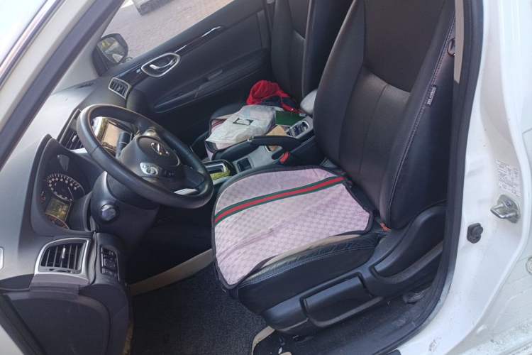 Used Nissan Sylphy 2018 1.6XV CVT Deluxe Edition Left Front Seat