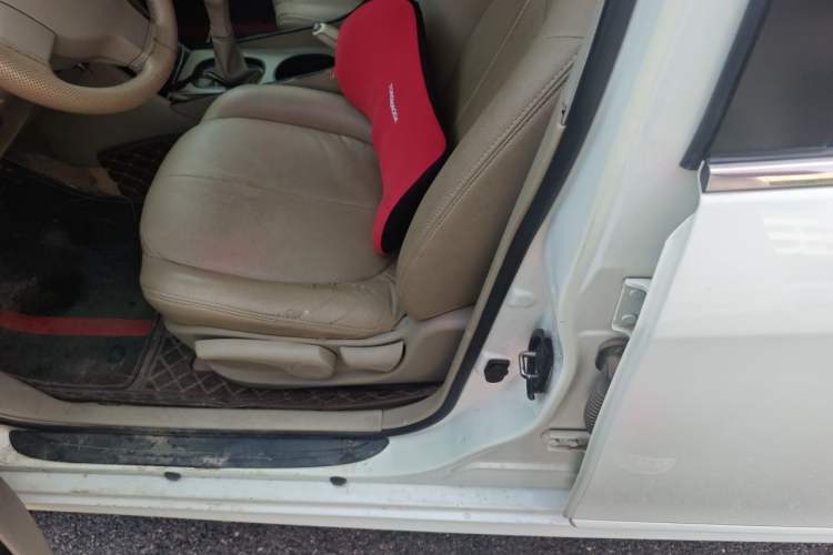 Used Nissan Sylphy 2018 Classic 1.6XE+ Manual Leading Edition Left Front Seat