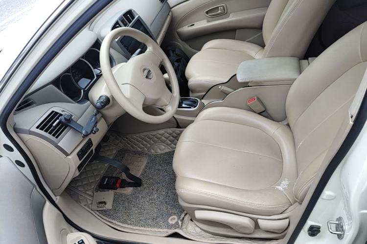 Used Nissan Sylphy 2018 Classic 1.6XE+ CVT Leading Edition Left Front Seat