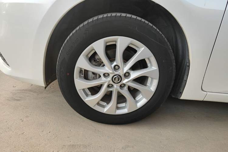 Used Nissan Sylphy 2018 1.6XV CVT Deluxe Edition Left Front Wheel Hub
