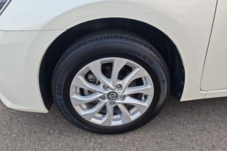 Used Nissan Sylphy 2018 1.6XV CVT Deluxe Edition Left Front Wheel Hub