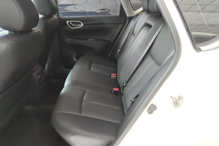 Used Nissan Sylphy 2018 1.6XV CVT Deluxe Edition Left Rear Seat