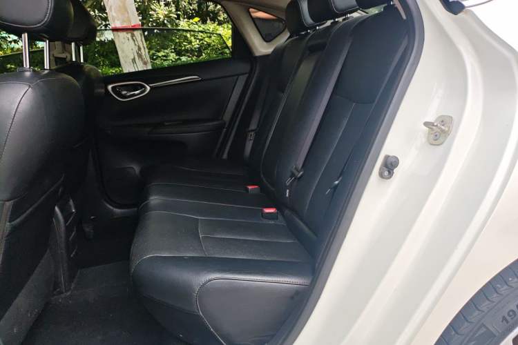 Used Nissan Sylphy 2018 1.6XL Manual Luxury Edition Left Rear Seat