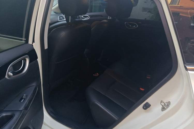 Used Nissan Sylphy 2018 1.6XV CVT Deluxe Edition Left Rear Seat