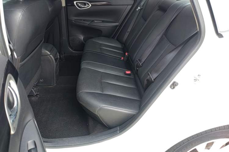 Used Nissan Sylphy 2018 1.6XV CVT Deluxe Edition Left Rear Seat