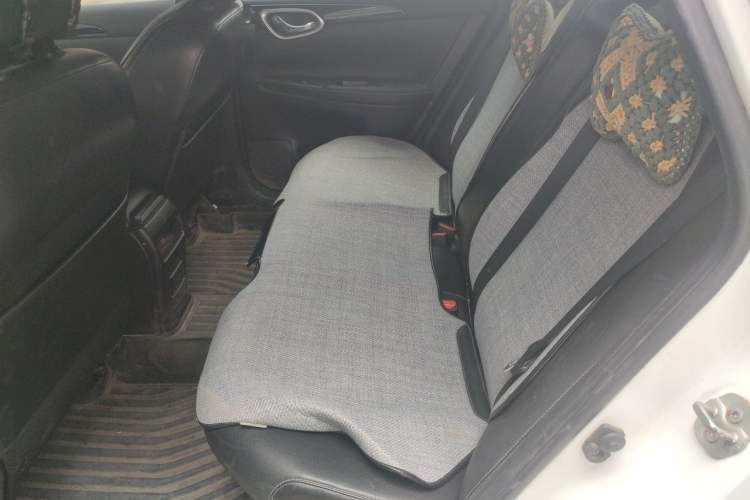 Used Nissan Sylphy 2018 1.6XV CVT Deluxe Edition Left Rear Seat