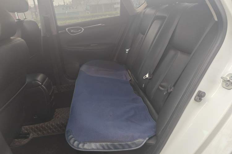 Used Nissan Sylphy 2018 1.6XV CVT Deluxe Edition Left Rear Seat