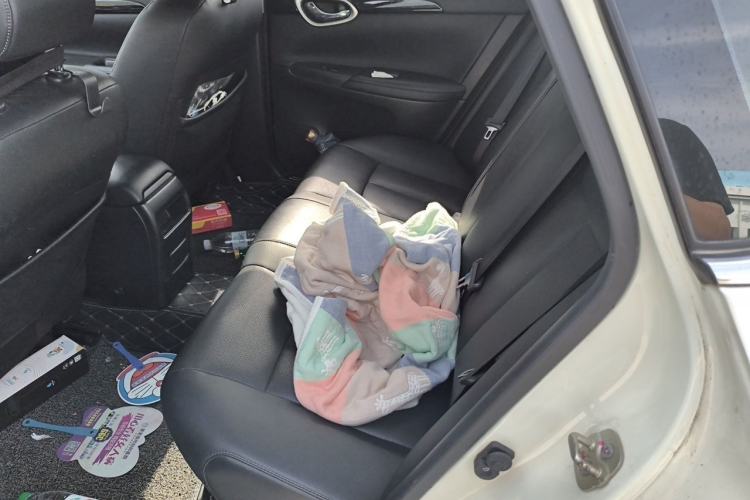 Used Nissan Sylphy 2018 1.6XV CVT Deluxe Edition Left Rear Seat