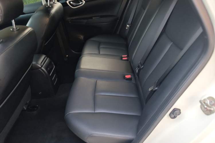 Used Nissan Sylphy 2018 1.6XV CVT Deluxe Edition Left Rear Seat