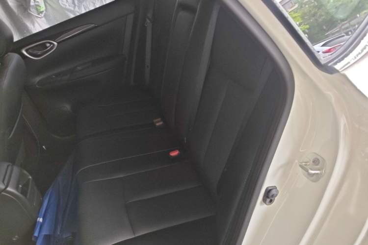 Used Nissan Sylphy 2018 1.6XV CVT Deluxe Edition Left Rear Seat
