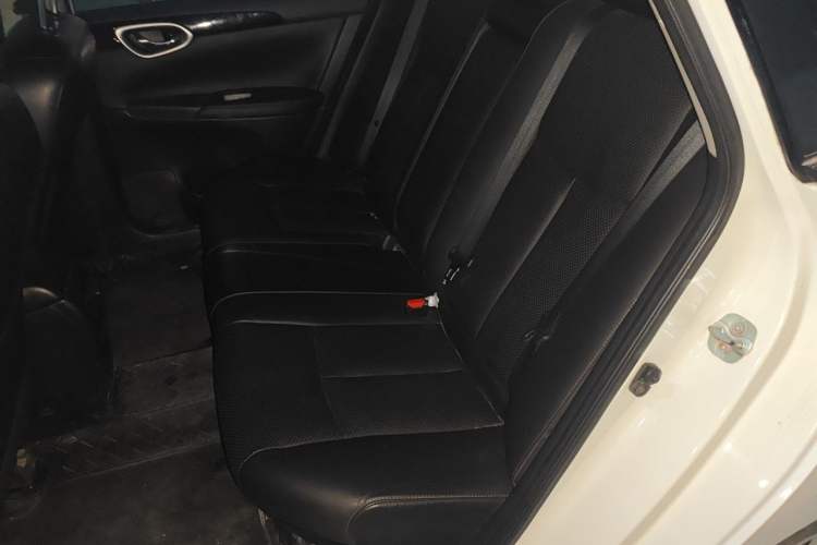 Used Nissan Sylphy 2018 1.6XV CVT Deluxe Edition Left Rear Seat