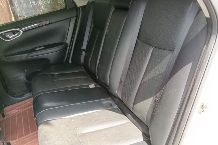 Used Nissan Sylphy 2018 1.6XV CVT Deluxe Edition Left Rear Seat