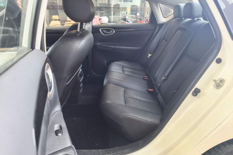 Used Nissan Sylphy 2018 1.6XV CVT Deluxe Edition Left Rear Seat