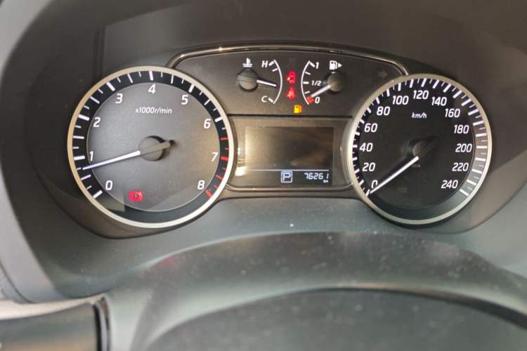 Used Nissan Sylphy 2018 1.6XV CVT Deluxe Edition Odometer Close Up