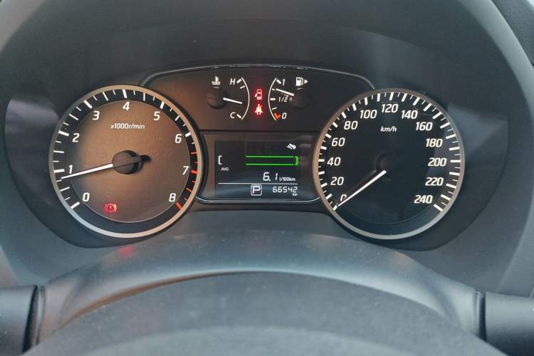 Used Nissan Sylphy 2018 1.6XV CVT Deluxe Edition Odometer Close Up