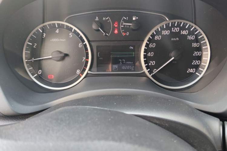Used Nissan Sylphy 2018 1.6XE CVT Comfort Edition Odometer Close Up