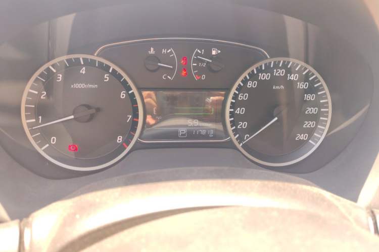 Used Nissan Sylphy 2018 1.6XV CVT Deluxe Edition Odometer Close Up
