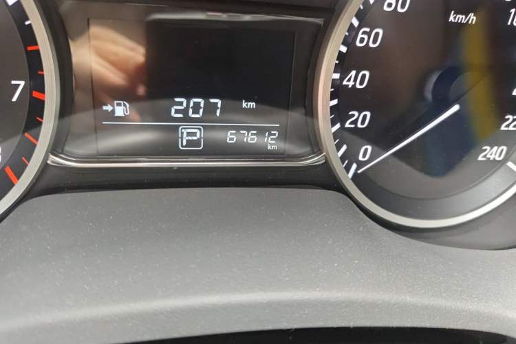 Used Nissan Sylphy 2018 1.6XV CVT Deluxe Edition Odometer Close Up