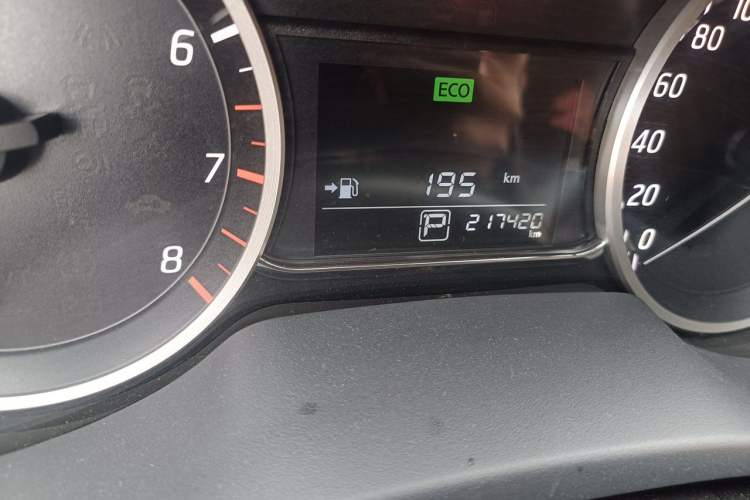 Used Nissan Sylphy 2018 1.6XV CVT Deluxe Edition Odometer Close Up