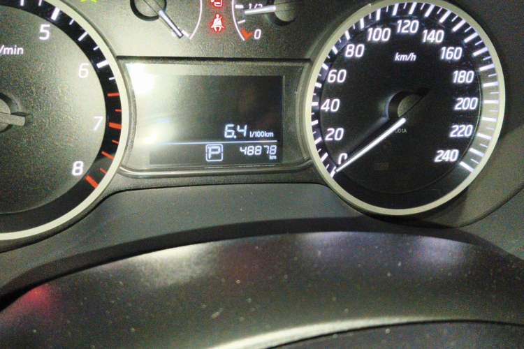 Used Nissan Sylphy 2018 1.6XV CVT Deluxe Edition Odometer Close Up
