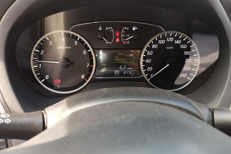 Used Nissan Sylphy 2018 1.6XV CVT Deluxe Edition Odometer Close Up