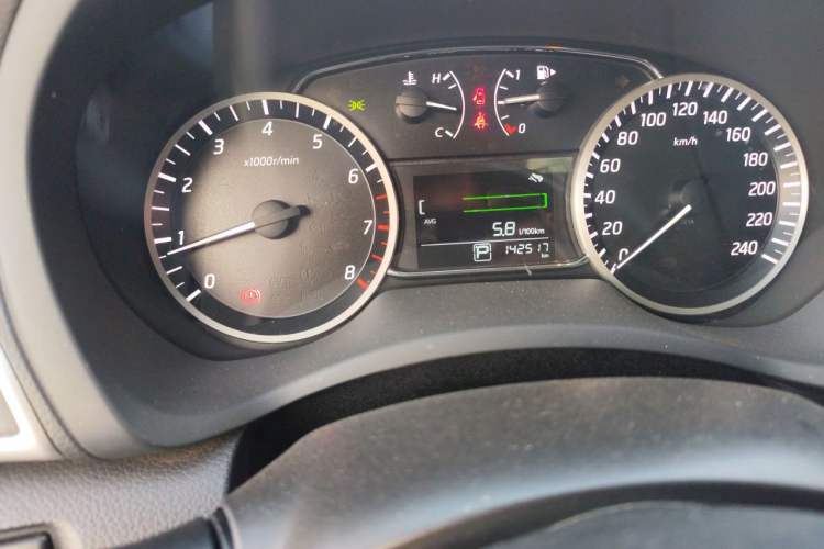 Used Nissan Sylphy 2018 1.6XV CVT Deluxe Edition Odometer Close Up