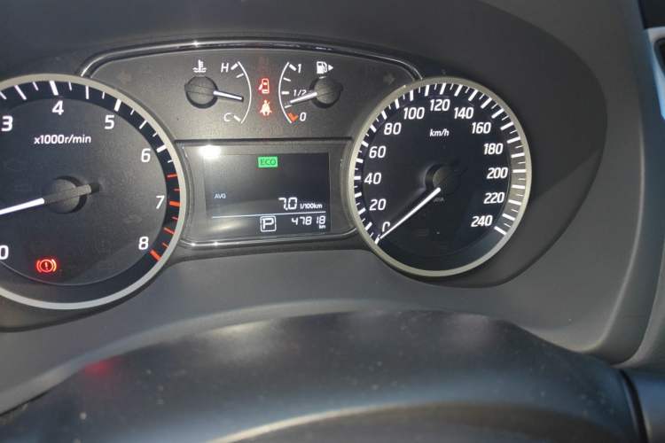 Used Nissan Sylphy 2018 1.6XV CVT Deluxe Edition Odometer Close Up