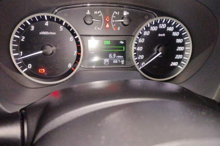 Used Nissan Sylphy 2018 1.6XV CVT Deluxe Edition Odometer Close Up