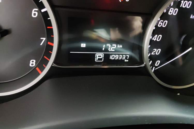 Used Nissan Sylphy 2018 1.6XV CVT Deluxe Edition Odometer Close Up
