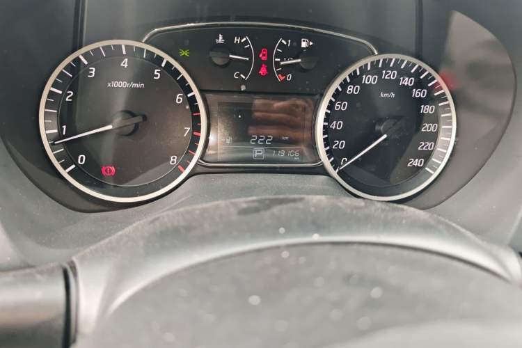 Used Nissan Sylphy 2018 1.6XV CVT Deluxe Edition Odometer Close Up