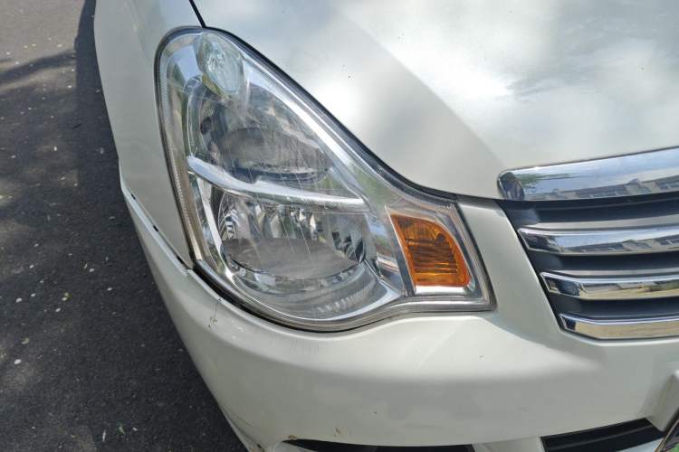 Used Nissan Sylphy 2018 Classic 1.6XE Manual Comfort Edition Right Front Headlight