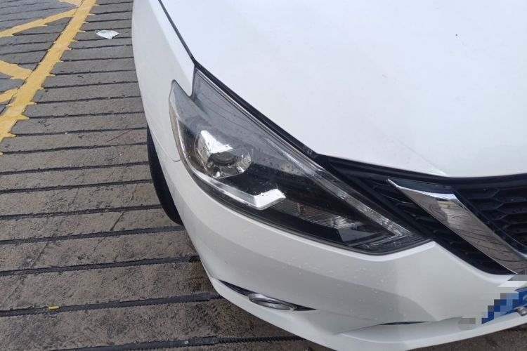 Used Nissan Sylphy 2018 1.6XV CVT Deluxe Edition Right Front Headlight