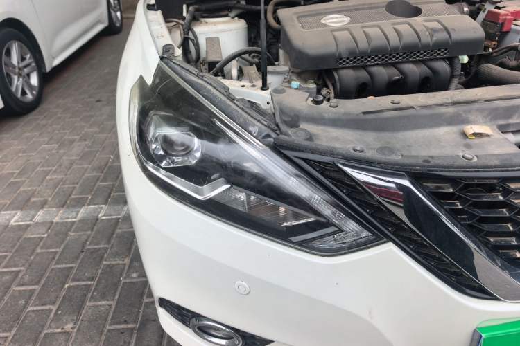 Used Nissan Sylphy 2018 1.6XV CVT Deluxe Edition Right Front Headlight