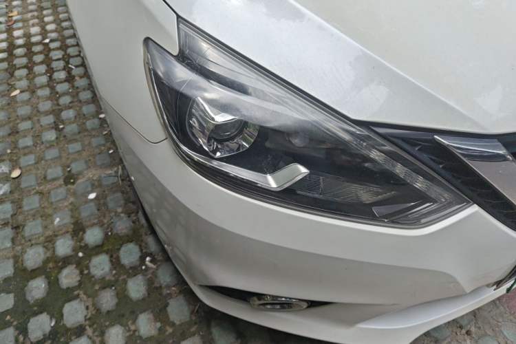 Used Nissan Sylphy 2018 1.6XV CVT Deluxe Edition Right Front Headlight