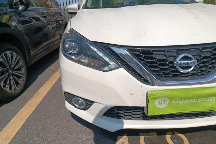 Used Nissan Sylphy 2018 1.6XV CVT Deluxe Edition Right Front Headlight