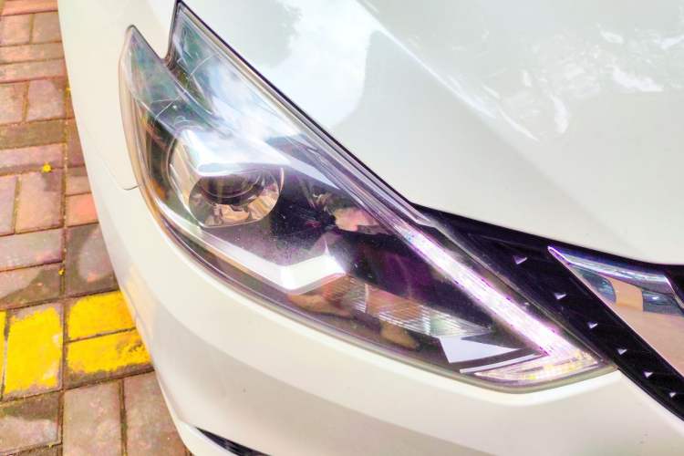 Used Nissan Sylphy 2018 1.6XV CVT Deluxe Edition Right Front Headlight