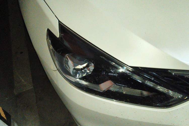 Used Nissan Sylphy 2018 1.6XV CVT Deluxe Edition Right Front Headlight