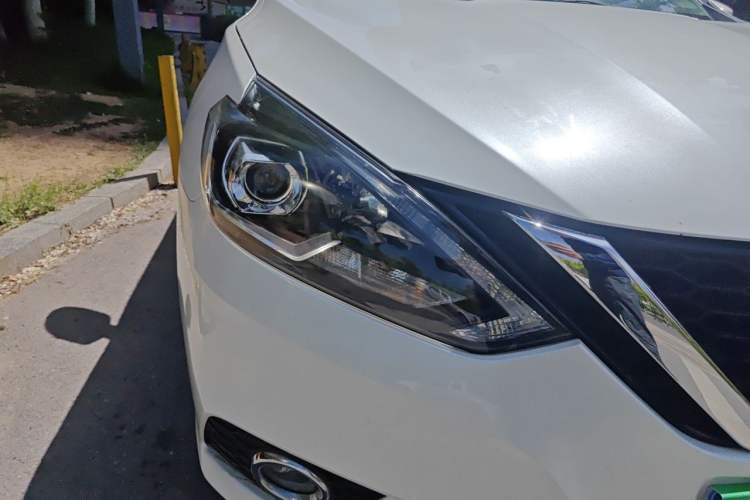 Used Nissan Sylphy 2018 1.6XV CVT Deluxe Edition Right Front Headlight