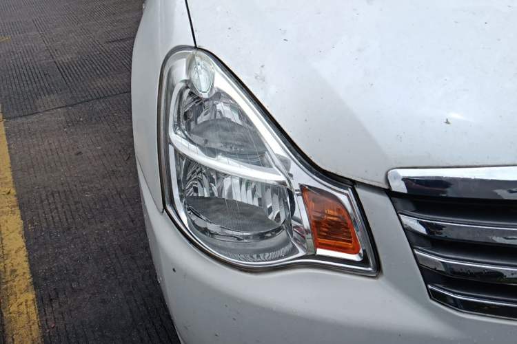 Used Nissan Sylphy 2018 Classic 1.6XE CVT Comfort Edition Right Front Headlight
