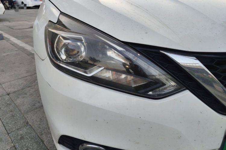 Used Nissan Sylphy 2018 1.6XV CVT Deluxe Edition Right Front Headlight