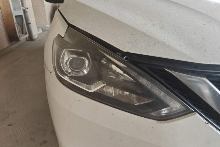 Used Nissan Sylphy 2018 1.6XV CVT Deluxe Edition Right Front Headlight