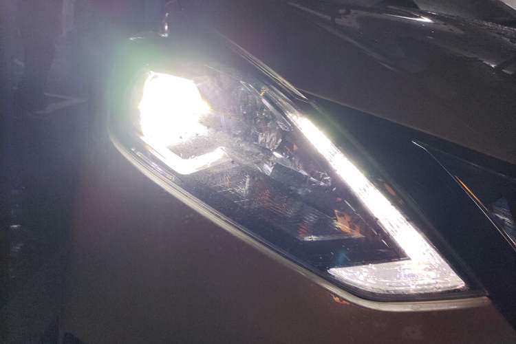 Used Nissan Sylphy 2018 1.6XV CVT Deluxe Edition Right Front Headlight