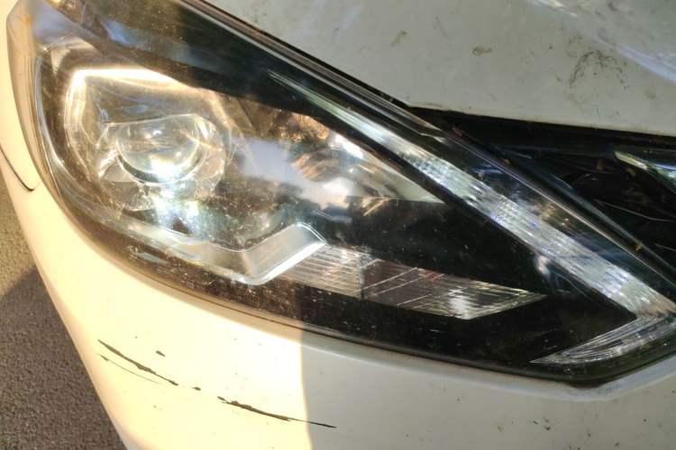Used Nissan Sylphy 2018 1.6XV CVT Deluxe Edition Right Front Headlight