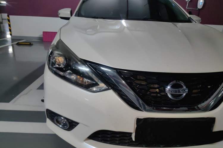 Used Nissan Sylphy 2018 1.6XV CVT Deluxe Edition Right Front Headlight