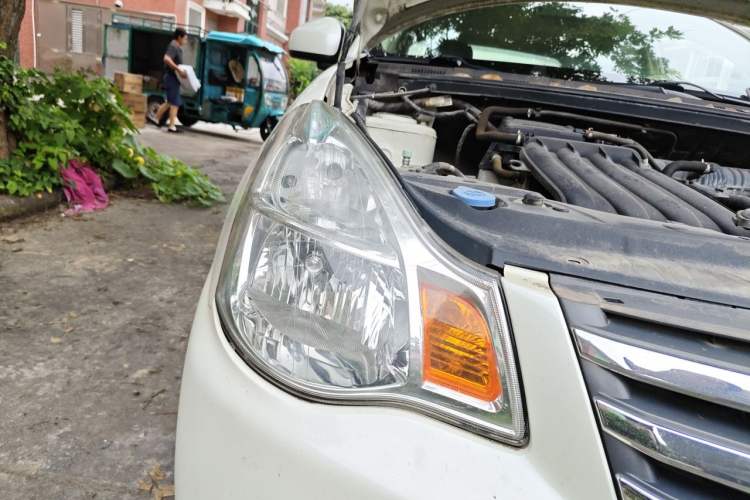 Used Nissan Sylphy 2018 Classic 1.6XE Manual Comfort Edition Right Front Headlight