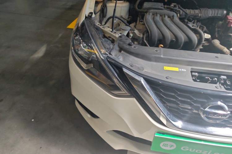 Used Nissan Sylphy 2018 1.6XE CVT Comfort Edition Right Front Headlight